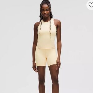 Lululemon Align high rise 6” Shorts